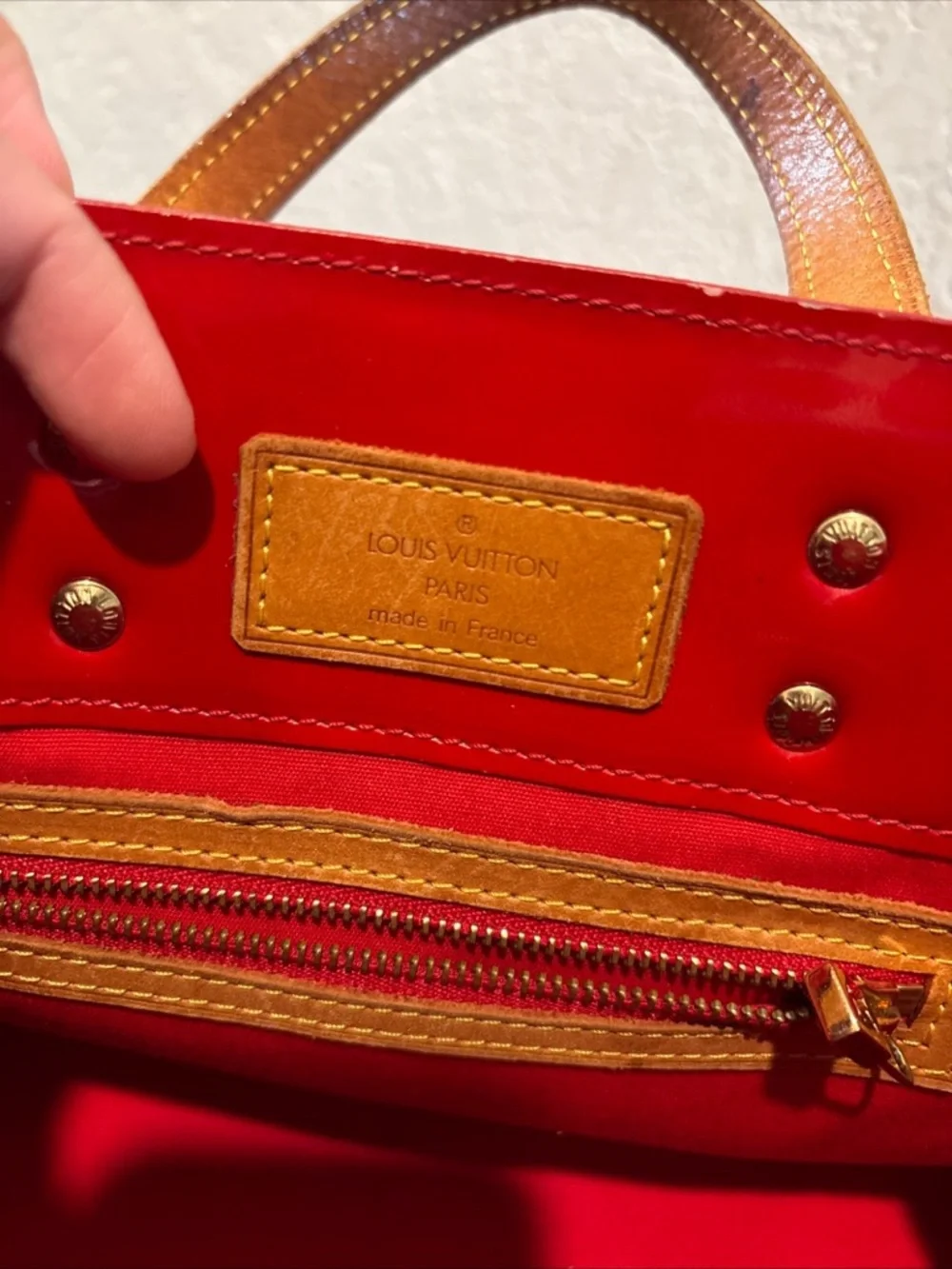 Louis Vuitton Red Patent
Monogram Vernis Tote with Tan Handles - Picture 4 of 16